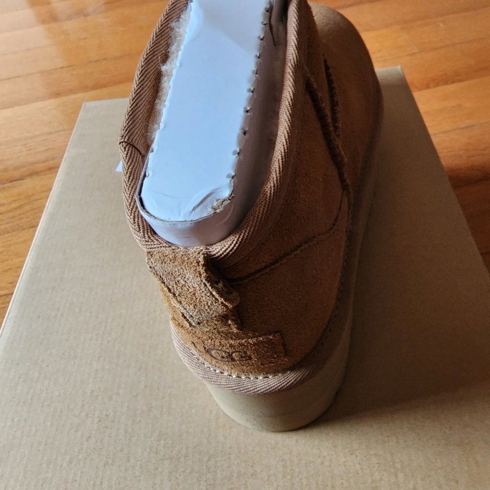 NEW. UGG ULTRA MINI PLATFORM BOOTS - Picture 7 of 7